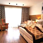 Hotel Alpenkoenigin - Alpine Luxury 4*