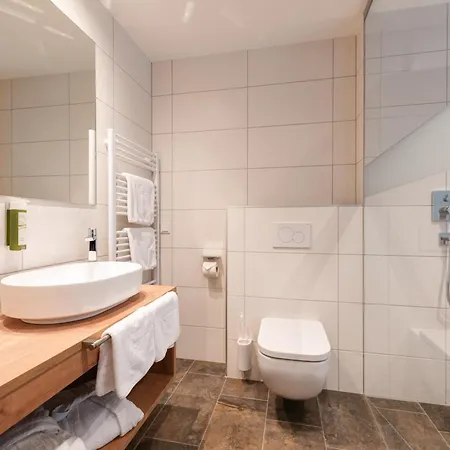 Alpenkoenigin - Sommer Silvretta Premium Card Inklusive Hotell