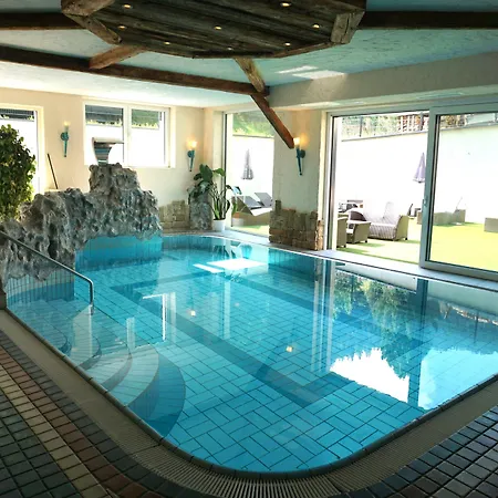 Alpenkoenigin - Alpine Luxury See