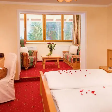 Alpenkoenigin - Sommer Silvretta Premium Card Inklusive 4* See