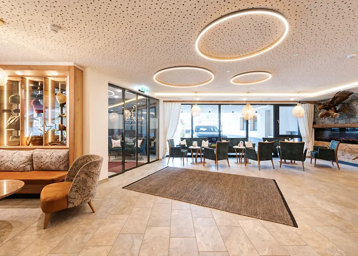 Alpenkoenigin - Alpine Luxury Hotel 4*