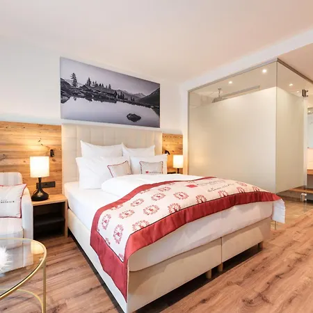 Alpenkoenigin - Sommer Silvretta Premium Card Inklusive 4* See