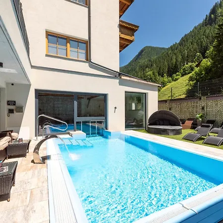 Alpenkoenigin - Alpine Luxury Отель 4*