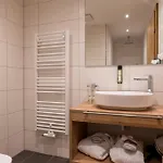Alpenkoenigin - Alpine Luxury Hotel 4*