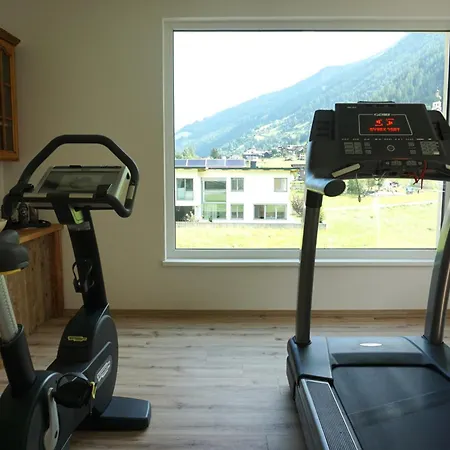 Alpenkoenigin - Alpine Luxury Hotel 4*